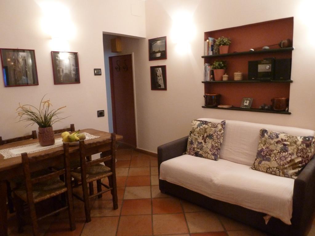 Casa Orefici, 4 Apartments In Front Of Aquarium! 제노바 객실 사진